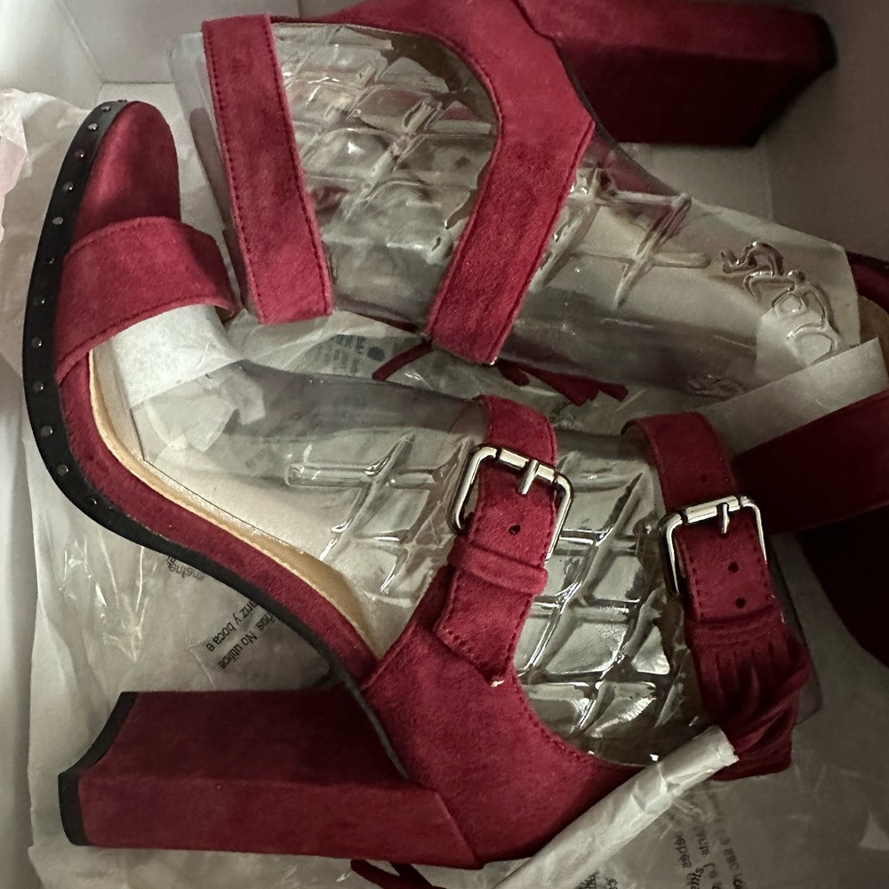 Vince Camuto High Heels